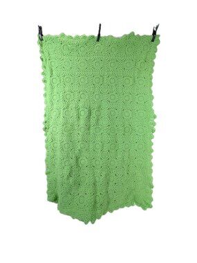 Vtg Crocheted Blanket Lime green Couch Bed Throw Scalloped Edge Retro 39"x 62"